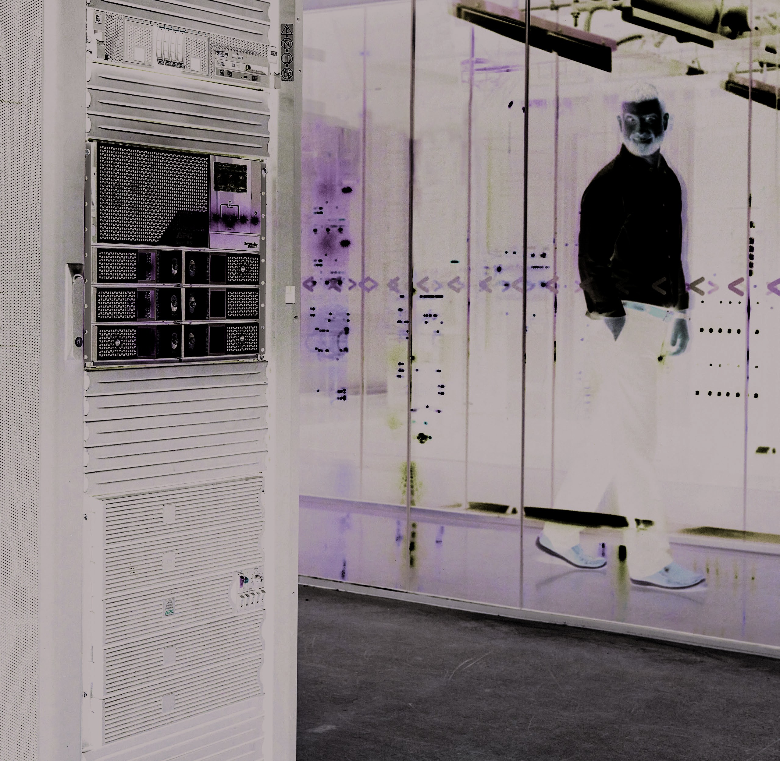 APC Smart-UPS Modular Ultra 5kVA - 20kVA